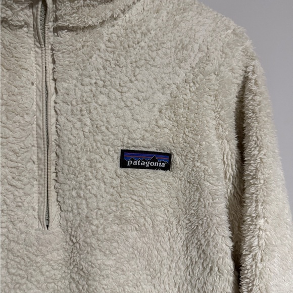 Patagonia Off-White Fleece Cowl Sweater - Picture 2 of 5